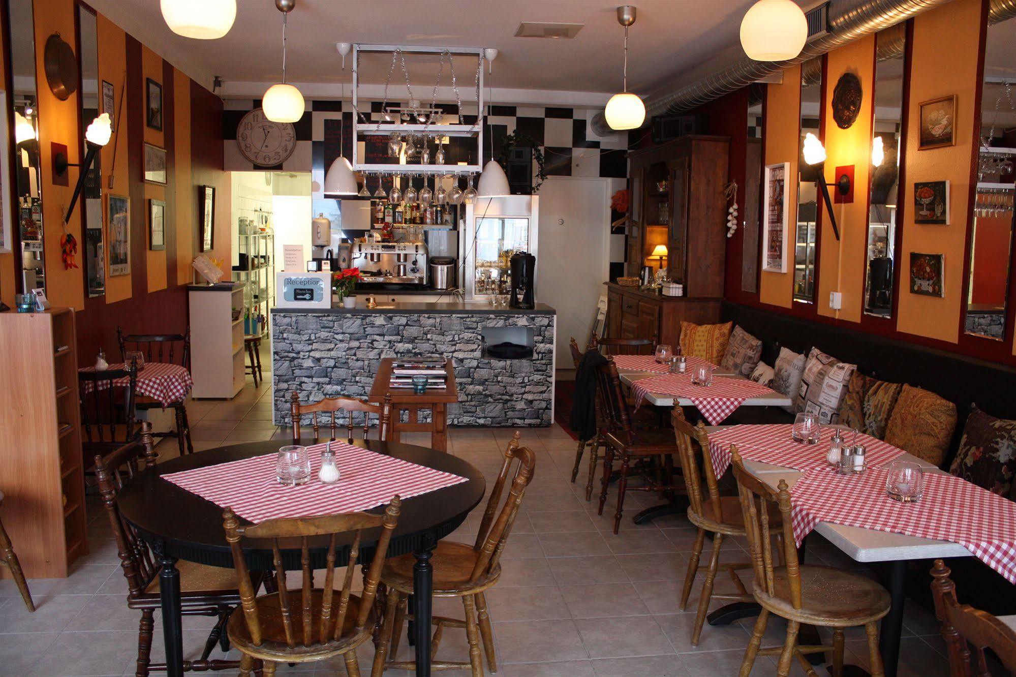 Design Hostel Mia هيلسينجبورج المظهر الخارجي الصورة